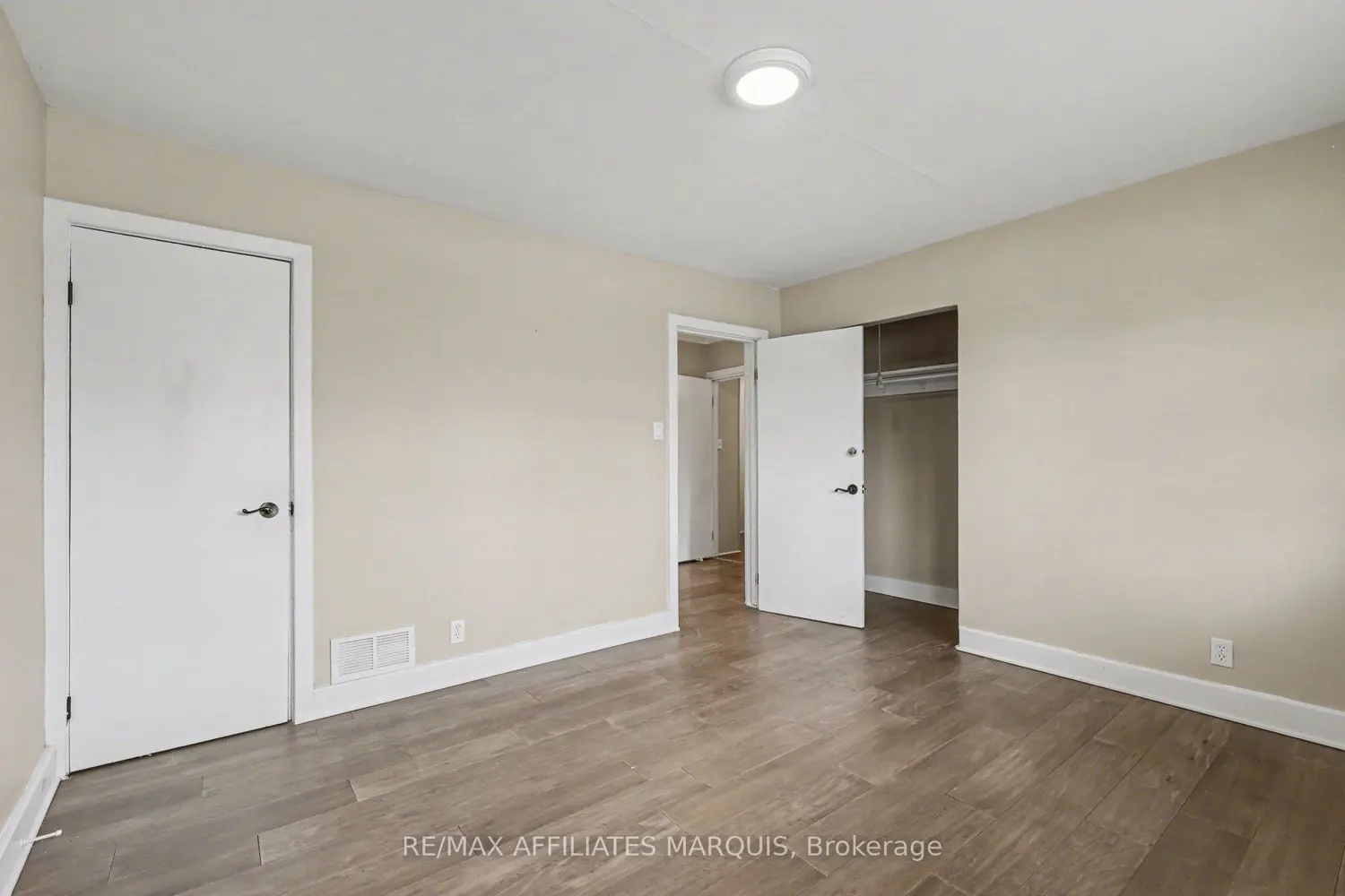 6036 Perth Street photo 5