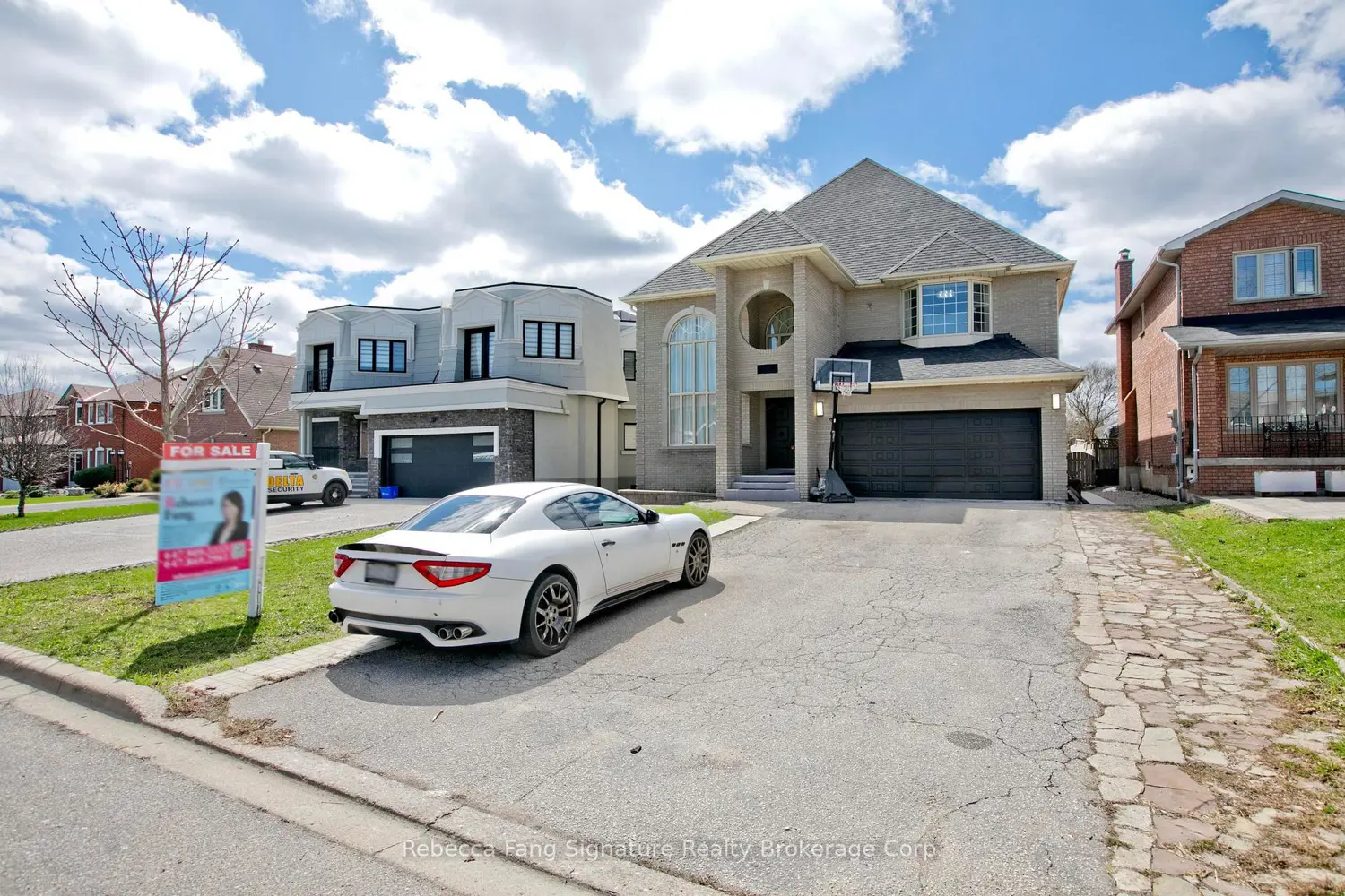 76 Oakdale Road