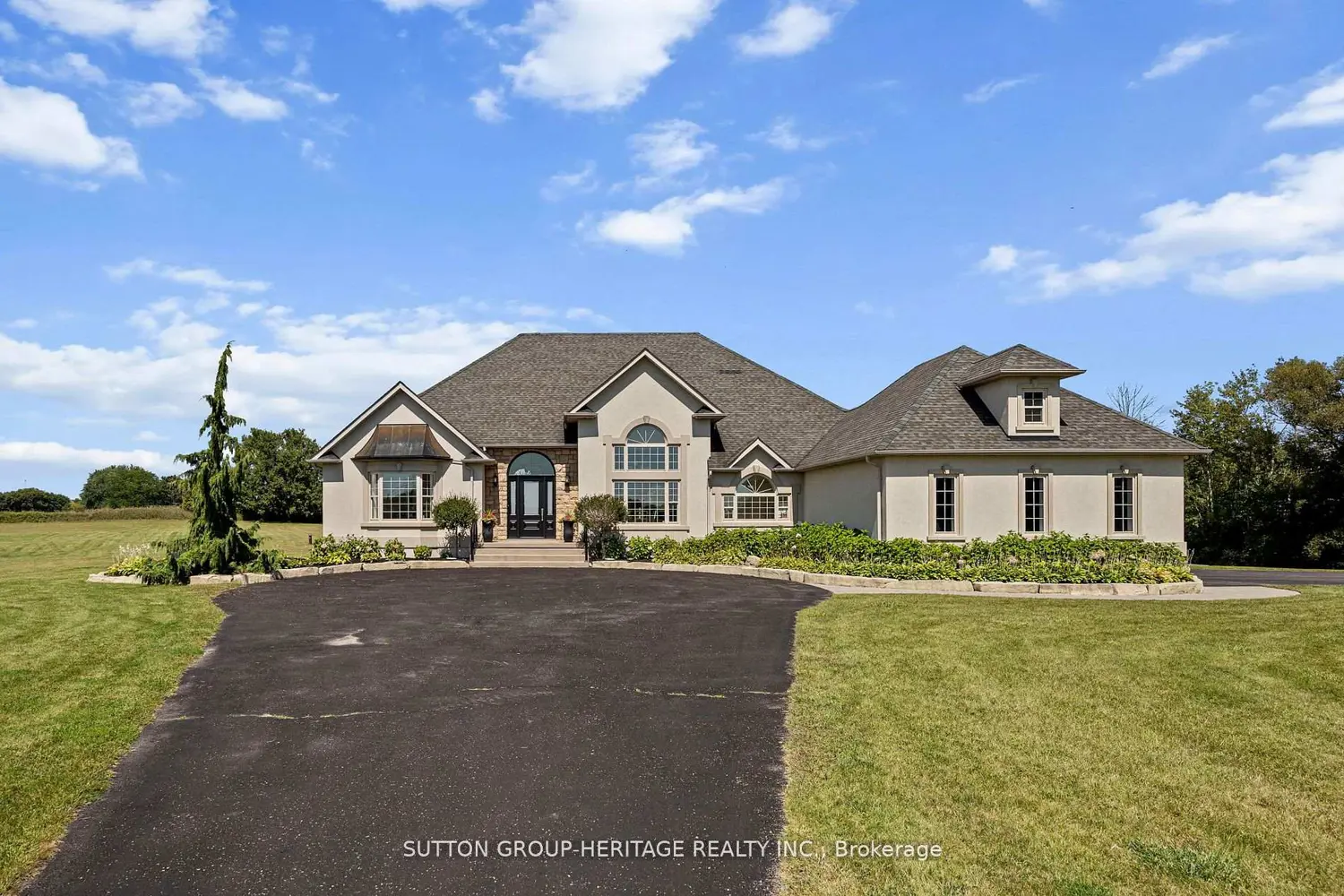 2100 Taunton Road photo 4