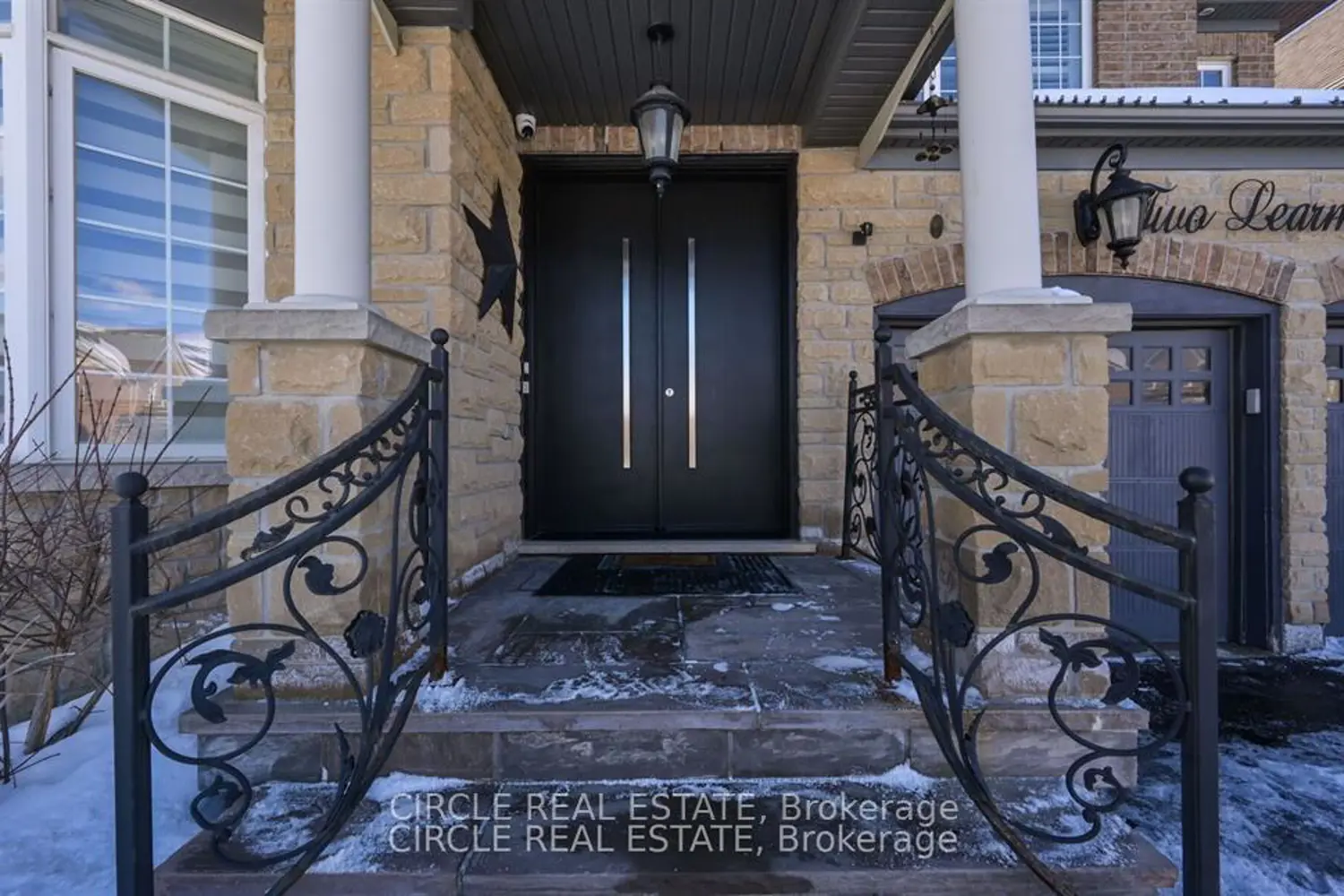 2 Learmont Avenue