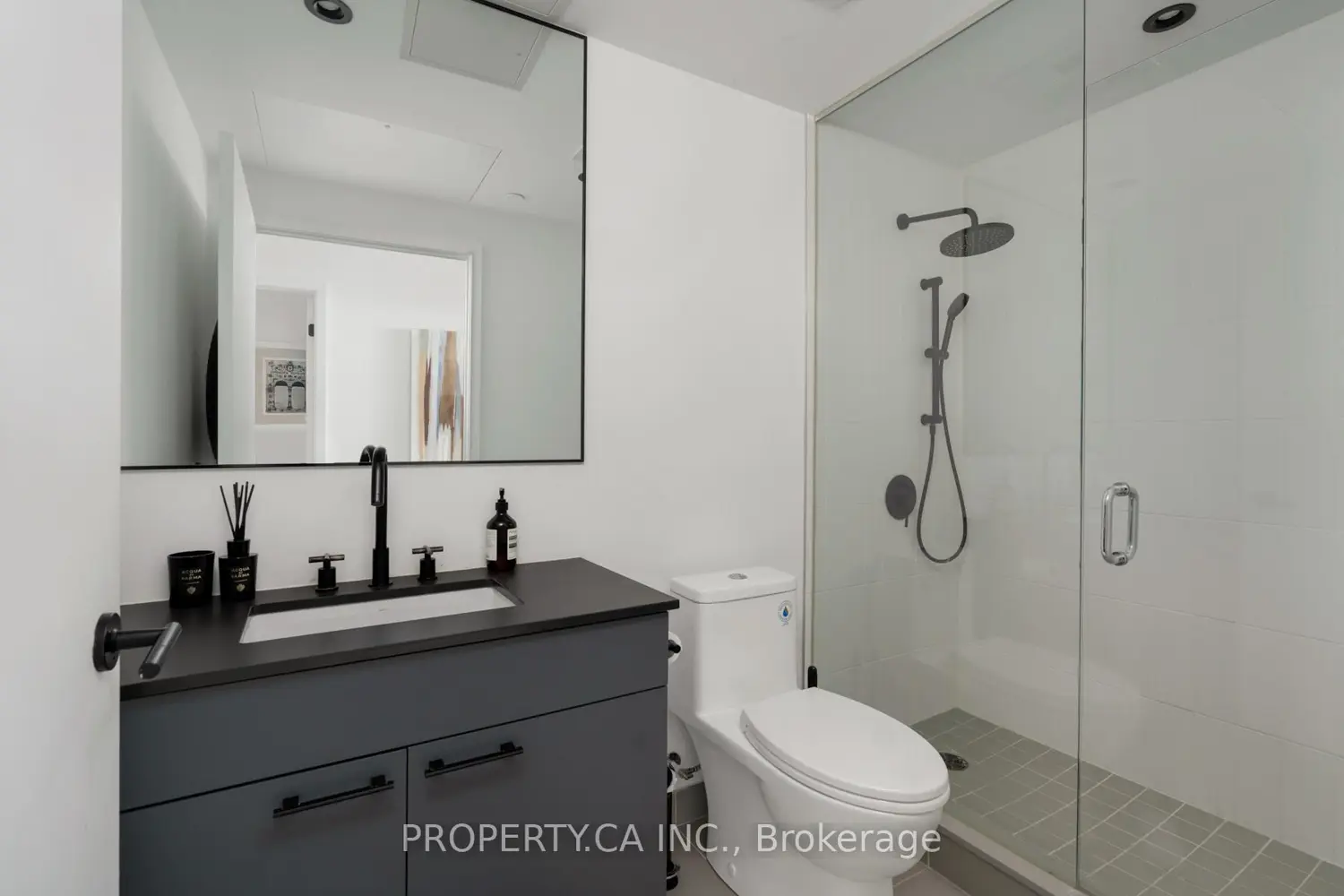 Additional image 12 of 41 Dovercourt Road 302