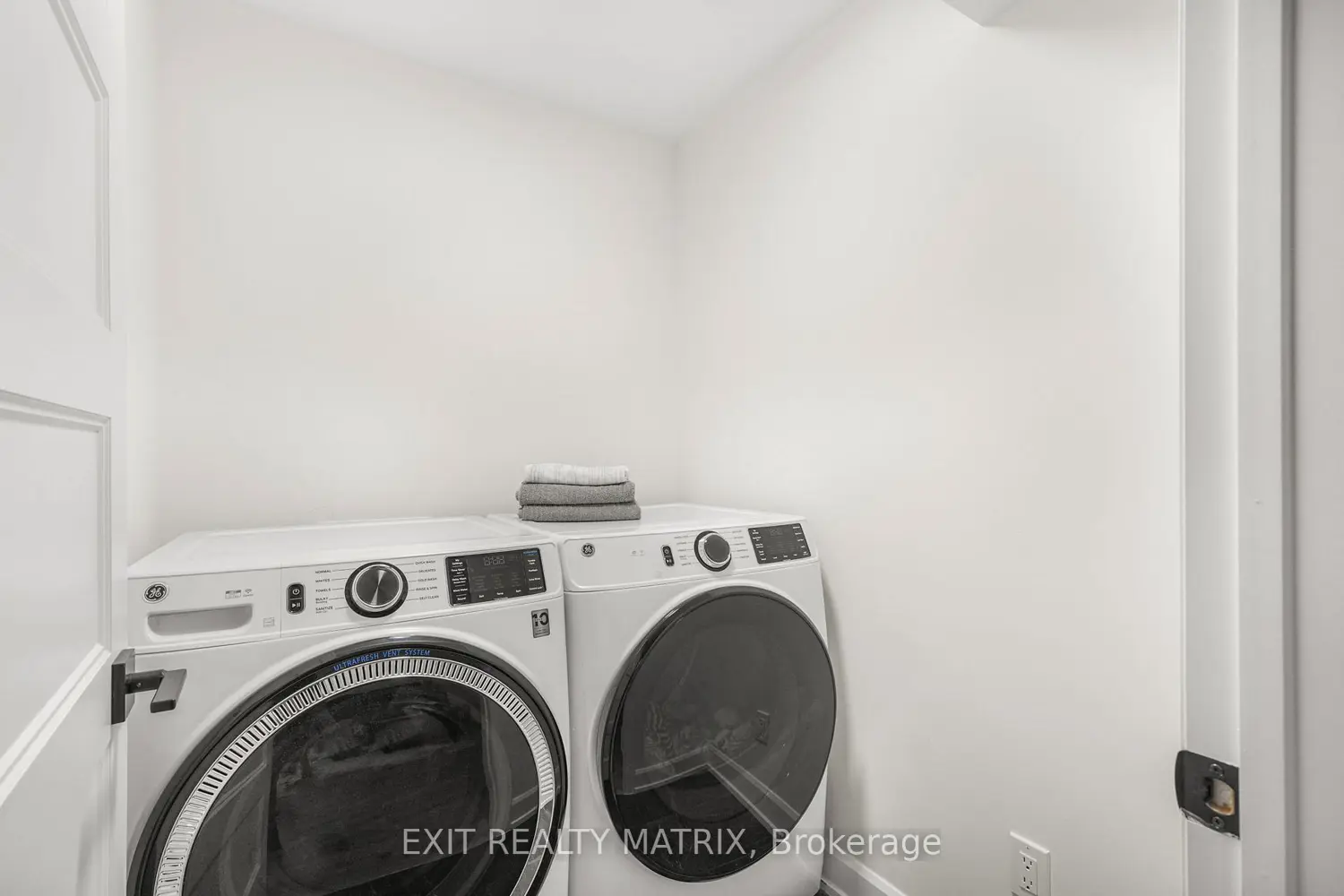 Additional image 15 of 1200 Montblanc Crescent