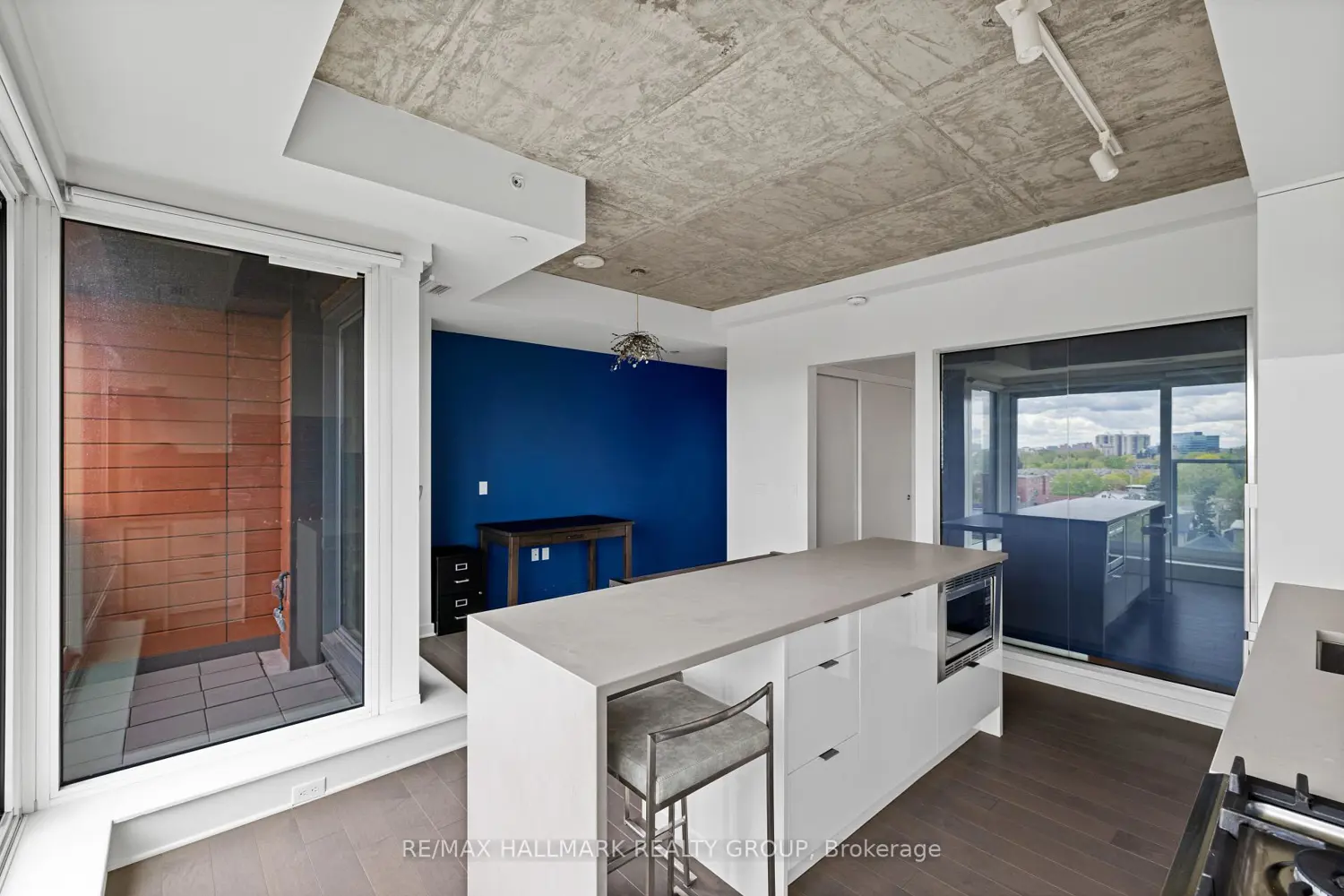 Additional image 10 of 135 Barrette Street 607