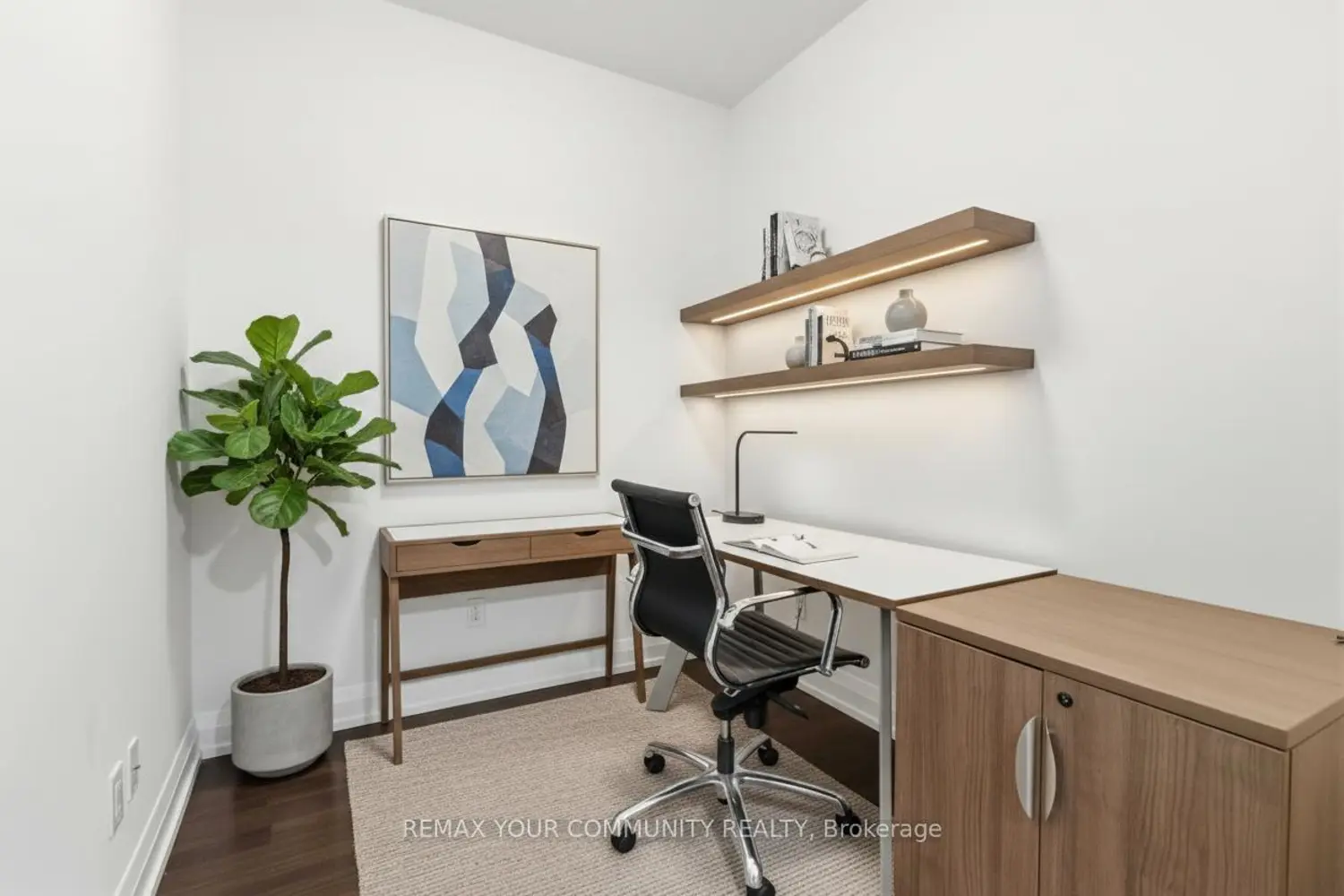 Additional image 9 of 7167 Yonge Street 418