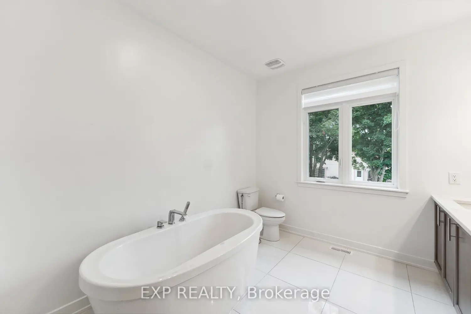 Additional image 12 of 748 Ovation Grove