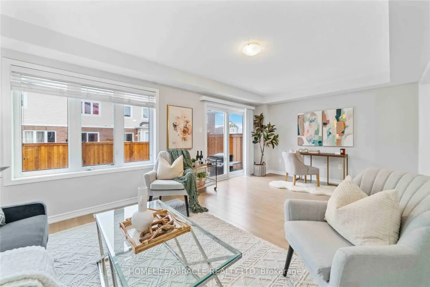 21 Donlamont Circle photo 5