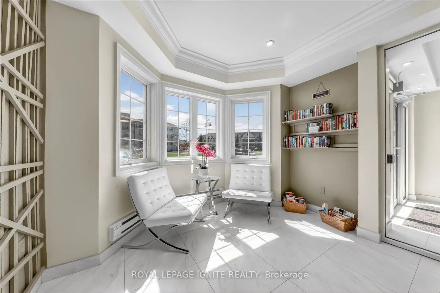 80 Shipway Avenue 215 photo 4