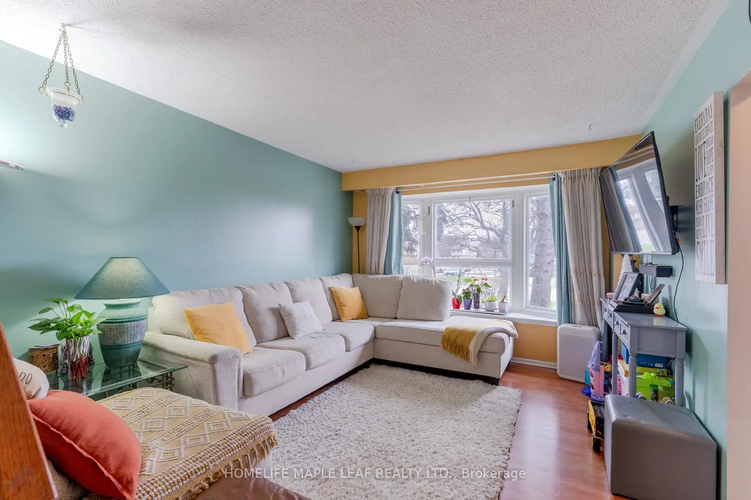 148 Hansen Road photo 5