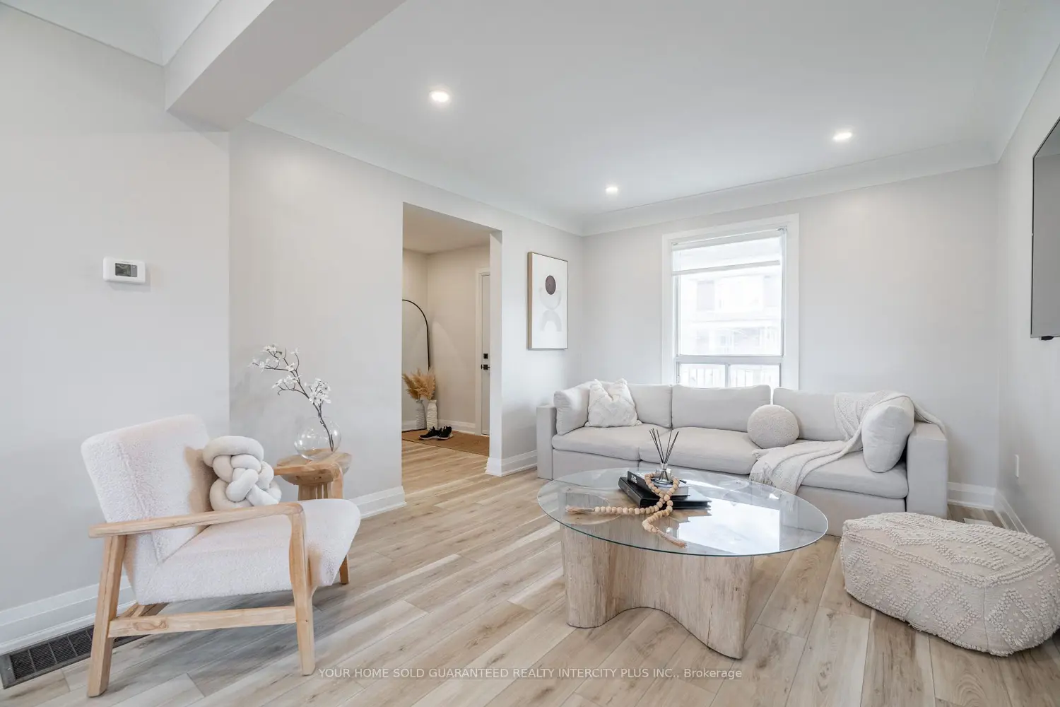 Additional image 3 of 235 Balmoral Avenue