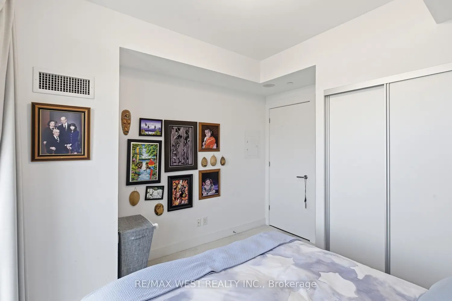 Additional image 12 of 3018 Yonge Street 617