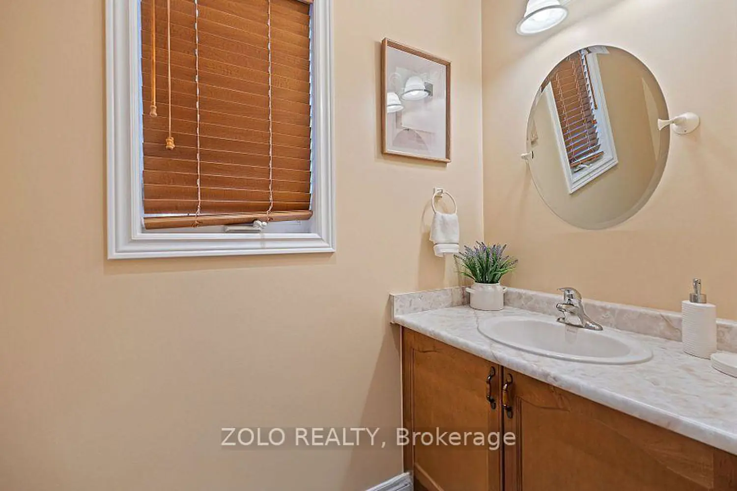 Additional image 11 of 42 Vinifera Drive