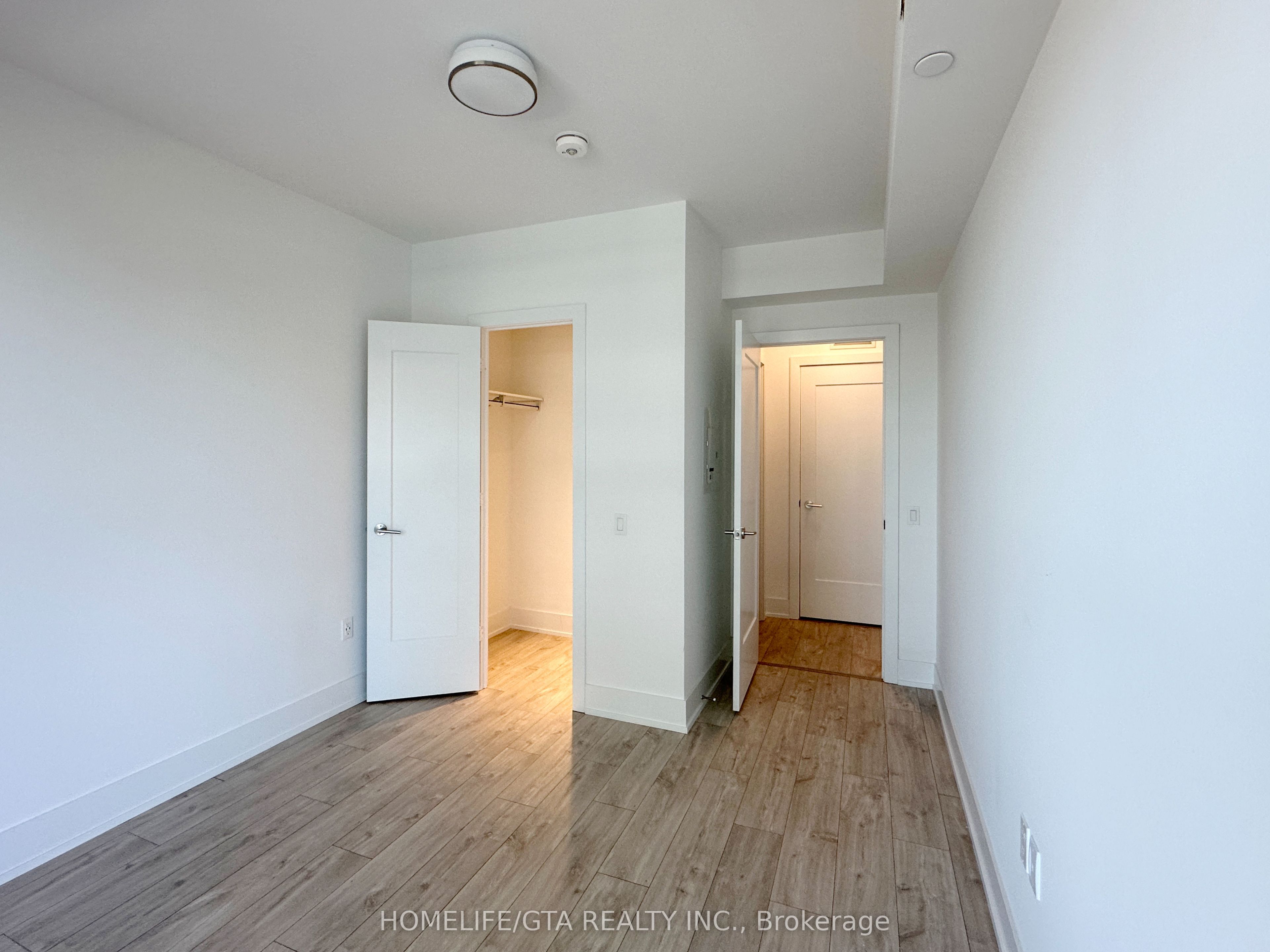 Additional image 6 of 806-10 Inn On The Park Drive, Toronto, ON, M3C 0P9