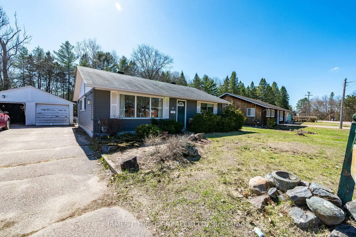 Additional image 17 of 38 Beach Avenue