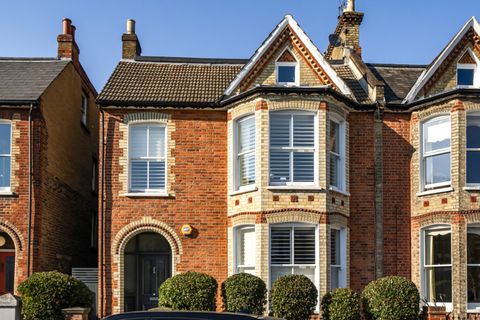 Idmiston Road, West Dulwich, London SE27