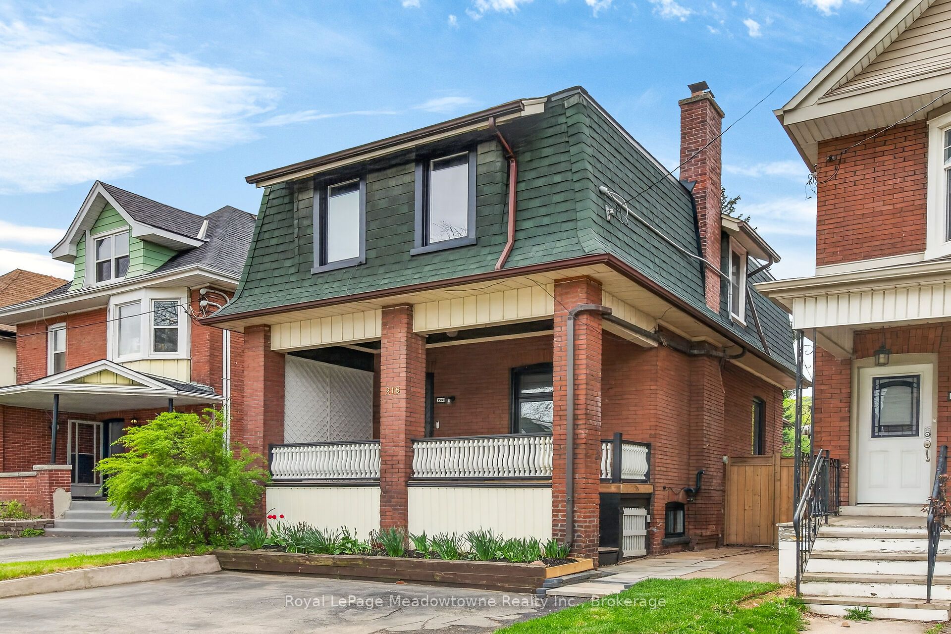 216 Maplewood Avenue, Hamilton, ON, L8M 1X8