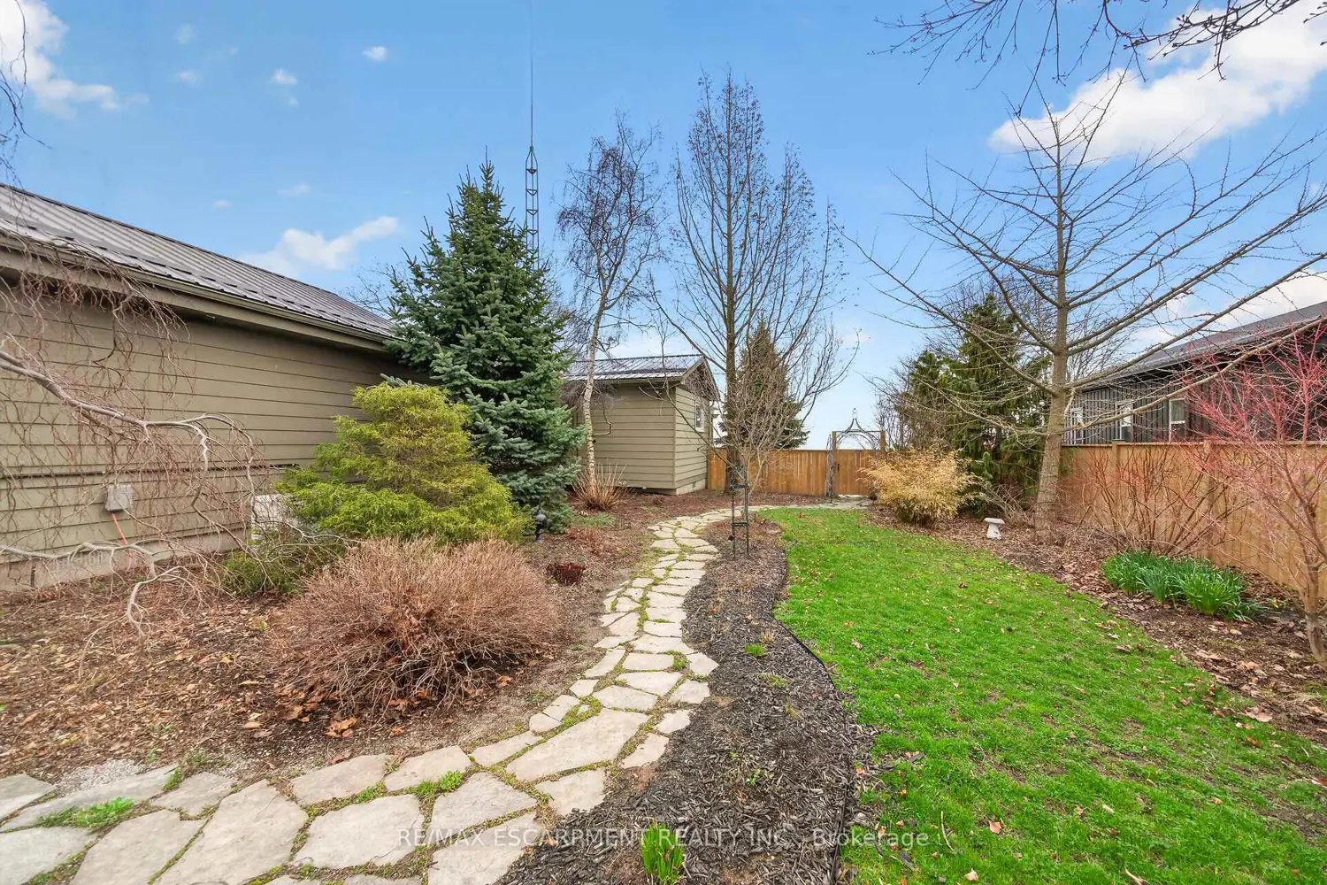 Additional image 3 of 108 Lakeside Drive
