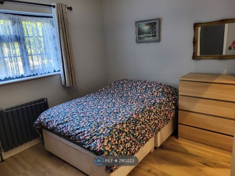 The Woodlands, Orpington BR6, Room to rent