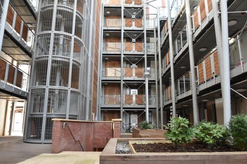 Armidale Place, Bristol BS6