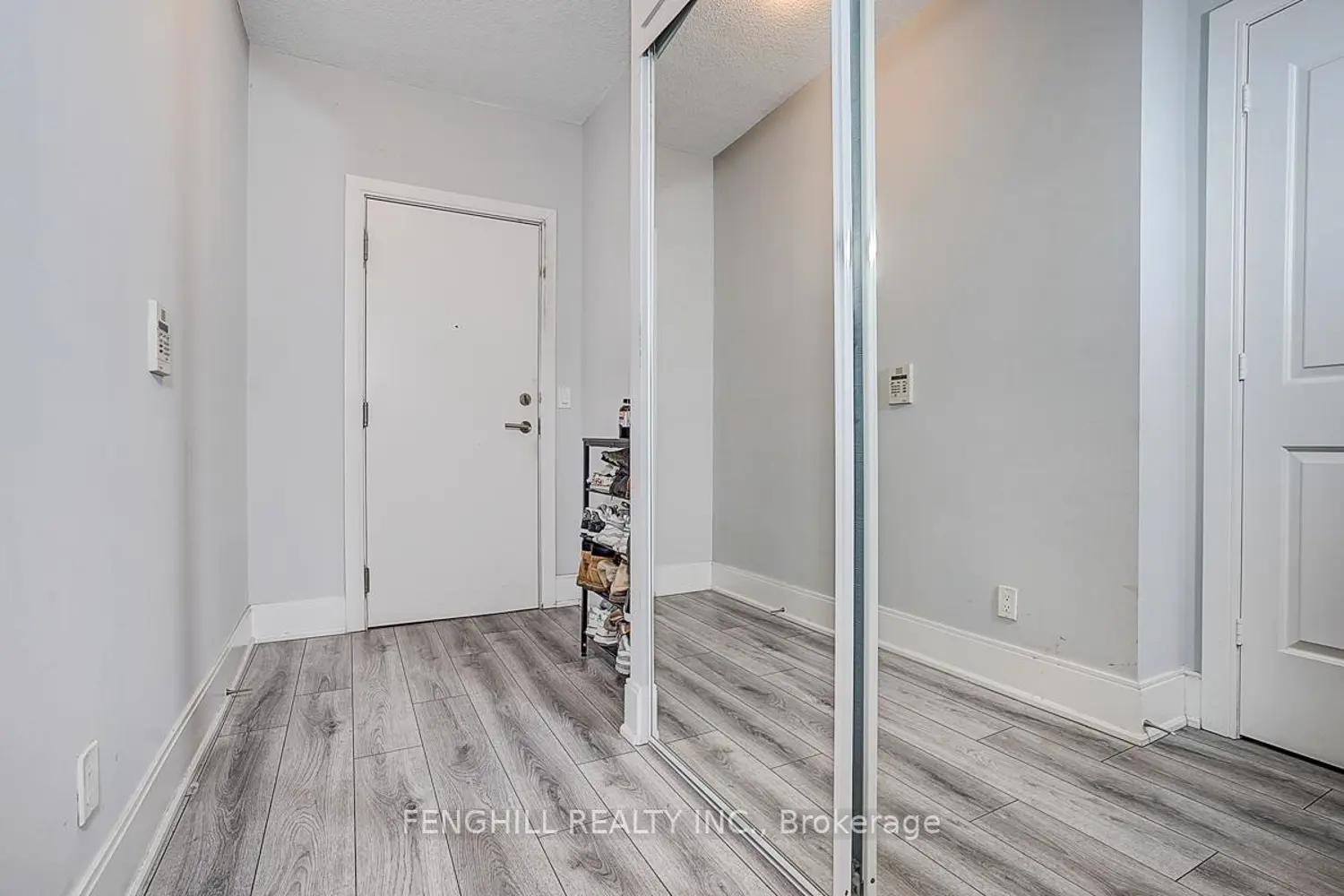 Additional image 14 of 330 Burnhamthorpe Road 2904