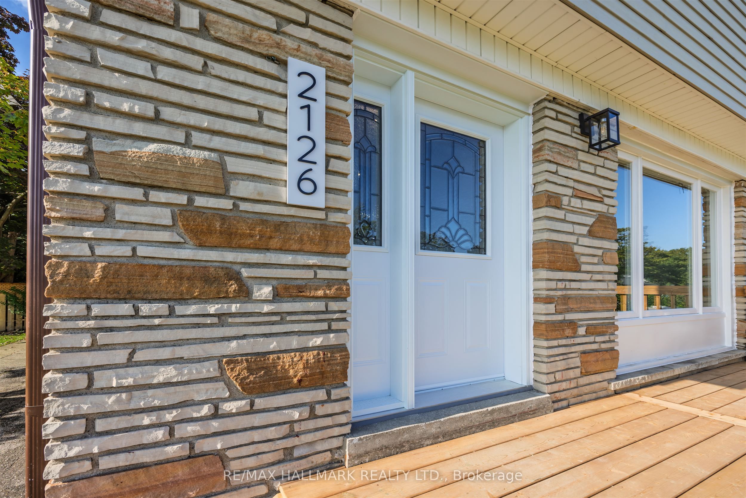 Additional image 3 of 2126 Pashak Court, Mississauga, ON, L5A 1H7