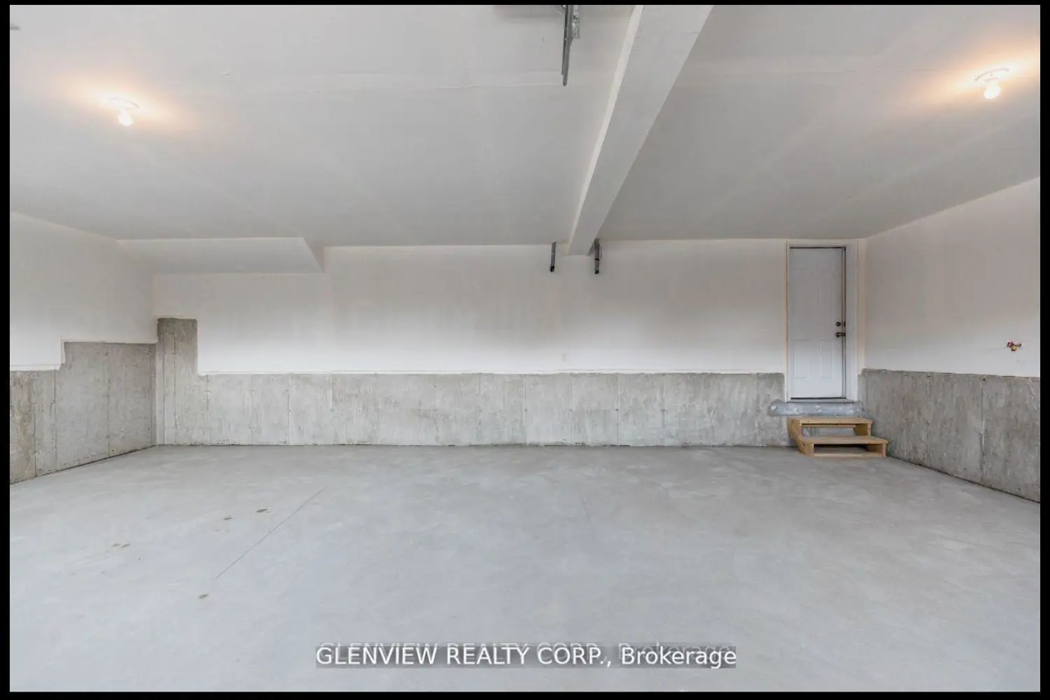 Additional image 4 of 3033 Sierra Drive