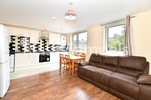 Seyssel Street, Isle Of Dogs, Isle Of Dogs, Canary Wharf E14