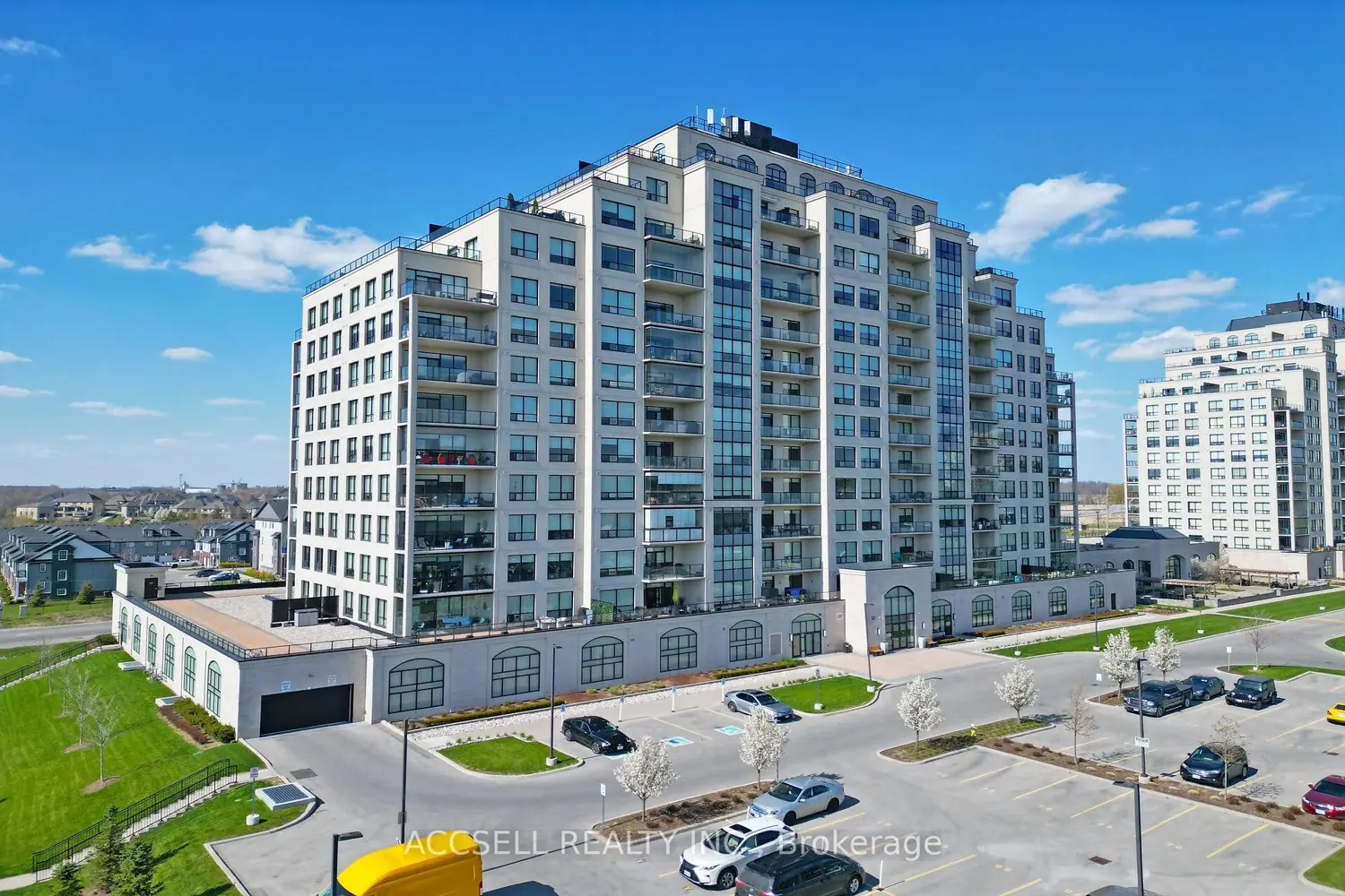 Additional image 17 of 260 Villagewalk Boulevard 902