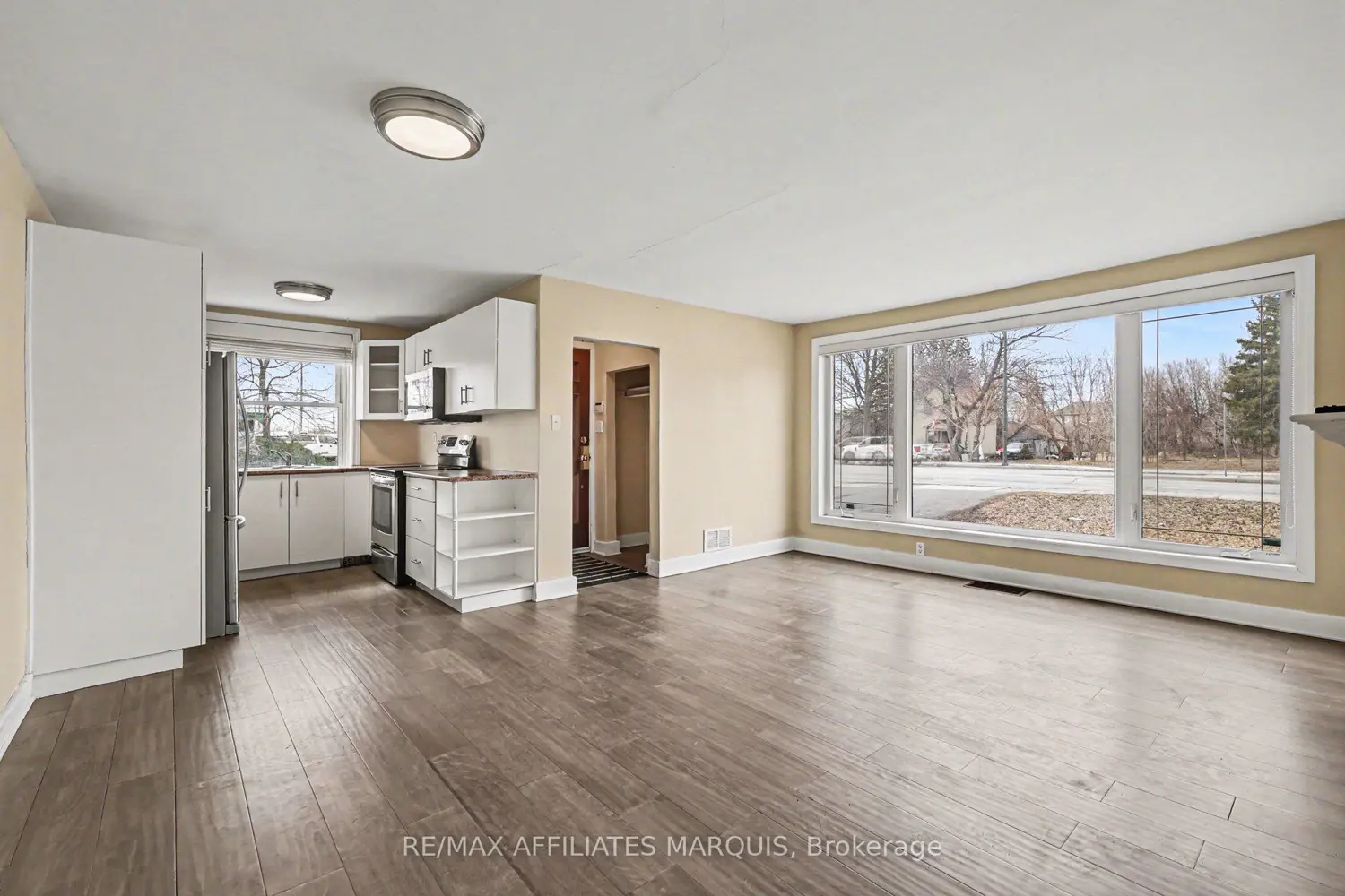 6036 Perth Street photo 4
