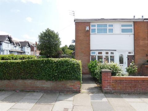 Western Avenue, Huyton, Liverpool L36