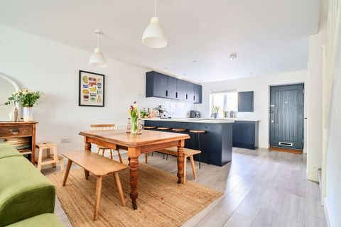 Franklyn Lane, Bristol BS2