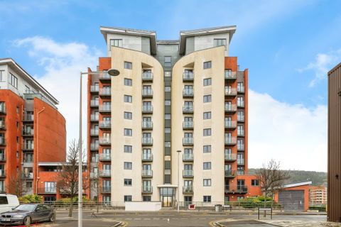 Kings Road, Swansea SA1