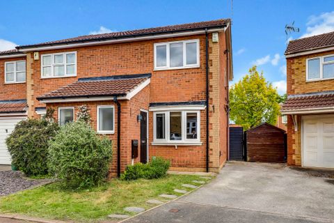 Minster Close, Hucknall NG15
