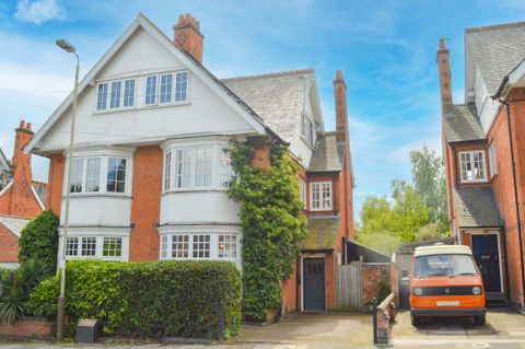 Holmfield Road, Stoneygate, Leicester LE2