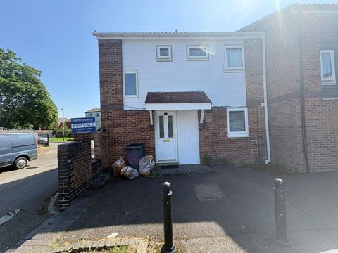 Cross Hedge Close, Leicester LE4
