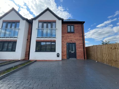 Rotherby Avenue, Leicester LE4, Room to rent