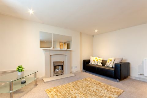 Holburn Street, The City Centre, Aberdeen AB10