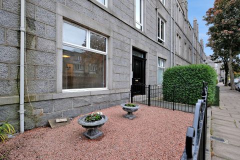 Mid Stocket Road, Aberdeen AB15