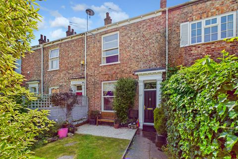 Heslington Road, York, North Yorkshire YO10