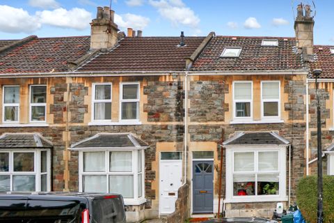 St Johns Road, Lower Weston BA1