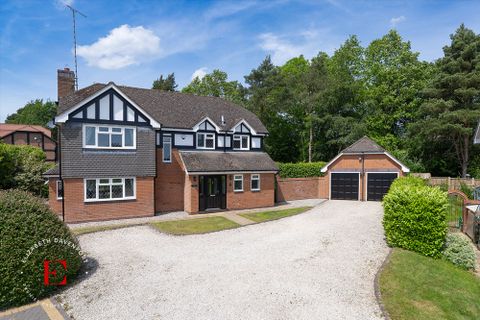 Applecross Close, Westwood Heath CV4
