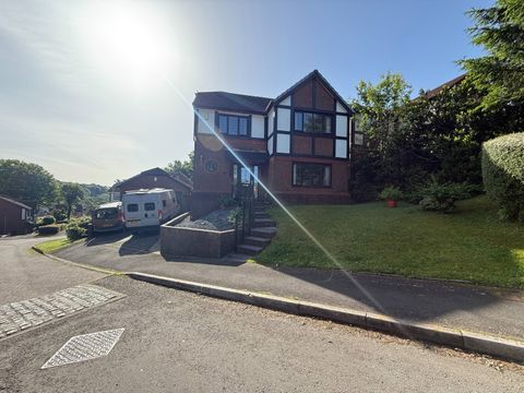 Ffordd Dryden, Killay, Swansea SA2