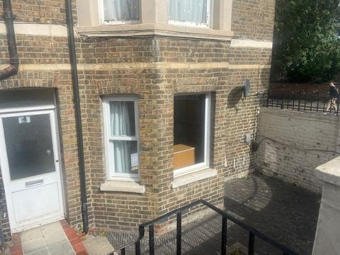Botley Road Flat, Oxford OX2