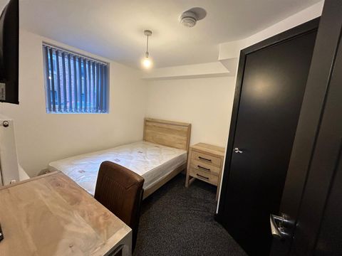 Vecqueray Street, Coventry CV1, Room to rent