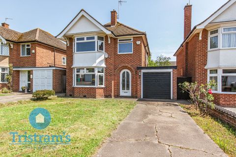 Ashchurch Drive, Wollaton NG8