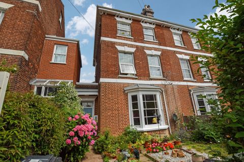 North Avenue, Exeter EX1