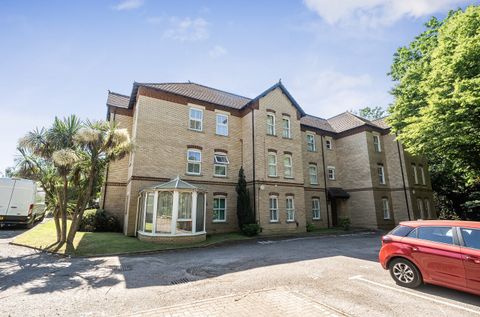 Midanbury Lane, Bitterne Park, Southampton, Hampshire SO18