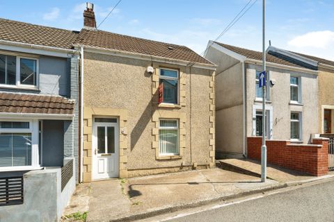 Vicarage Road, Morriston, Swansea SA6