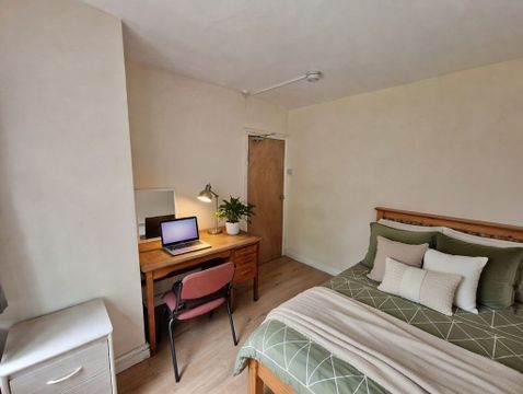 Harrington Drive, Nottingham NG7