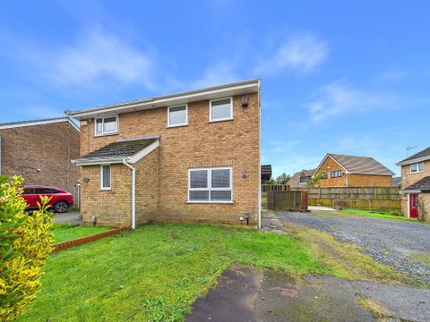 Landor Drive, Loughor SA4