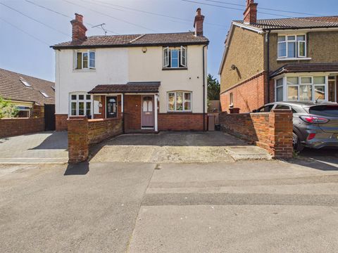Craig Avenue, Reading RG30